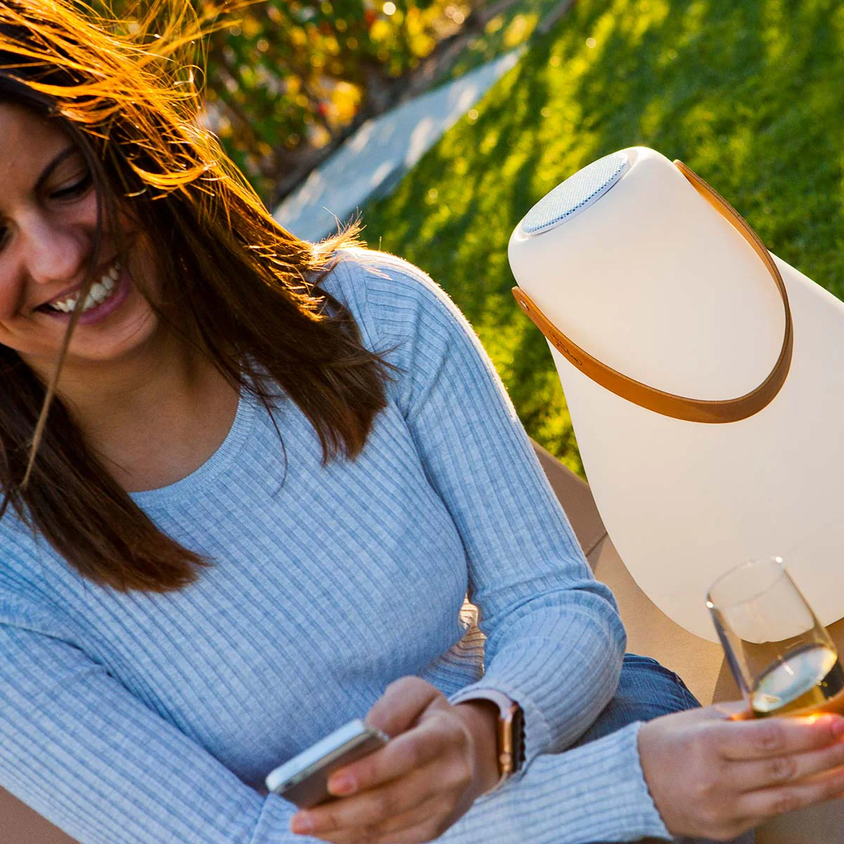 ALTAVOZ PORTÁTIL CON LUZ KURBY PLAY - Image 9