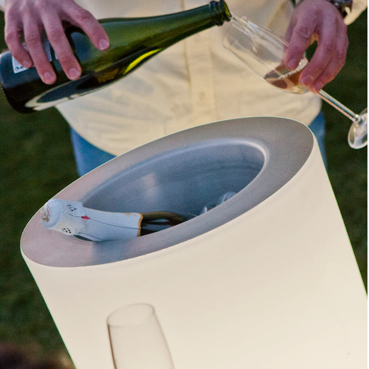 Botellero iluminado con o sin altavoz Woody - Image 6