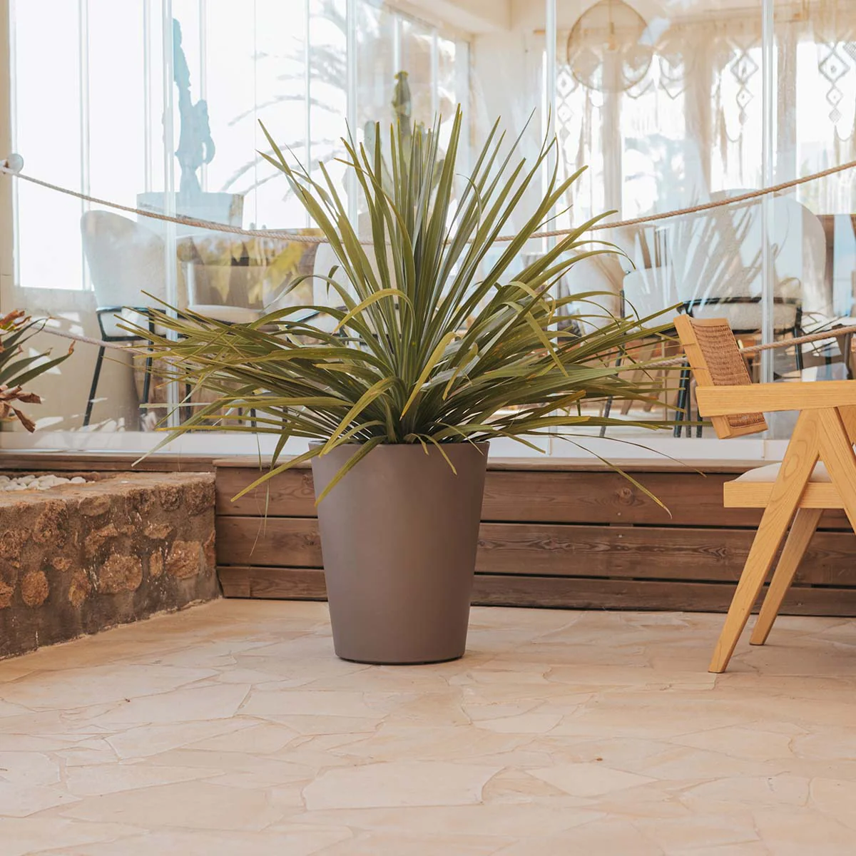 Macetero con acabado rústico GERBERA 50 - Image 12