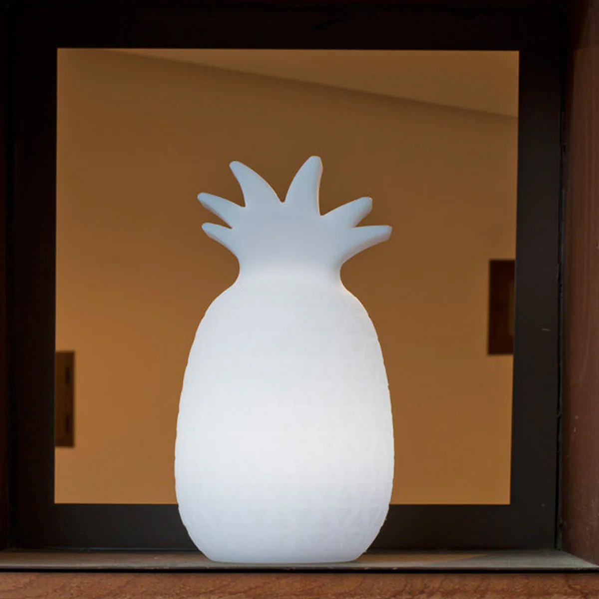 LÁMPARA CON FORMA DE PIÑA SAMBA BLANCO TRANSLÚCIDO - Image 3