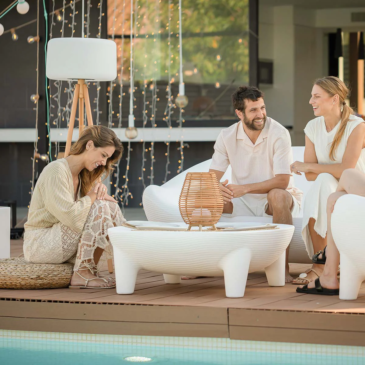 LÁMPARA DE PIE DE DISEÑO CON PATAS DE MADERA CHLOE 140 - Image 8