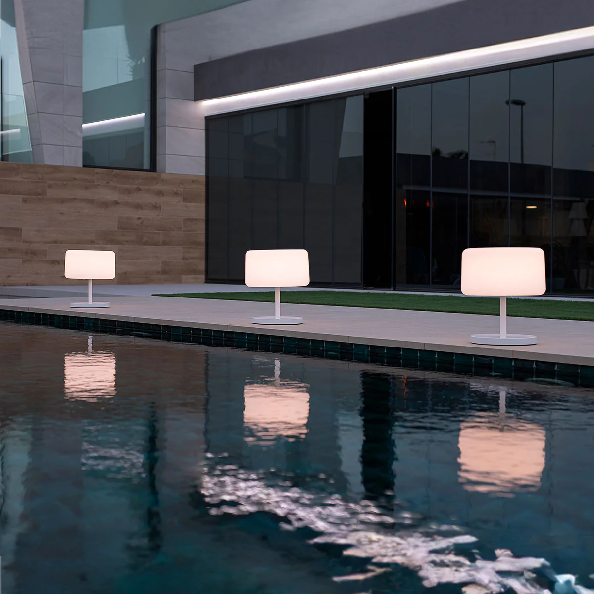 LÁMPARA DE PIE SOLAR REGULABLE CHLOE PLANT - Image 11