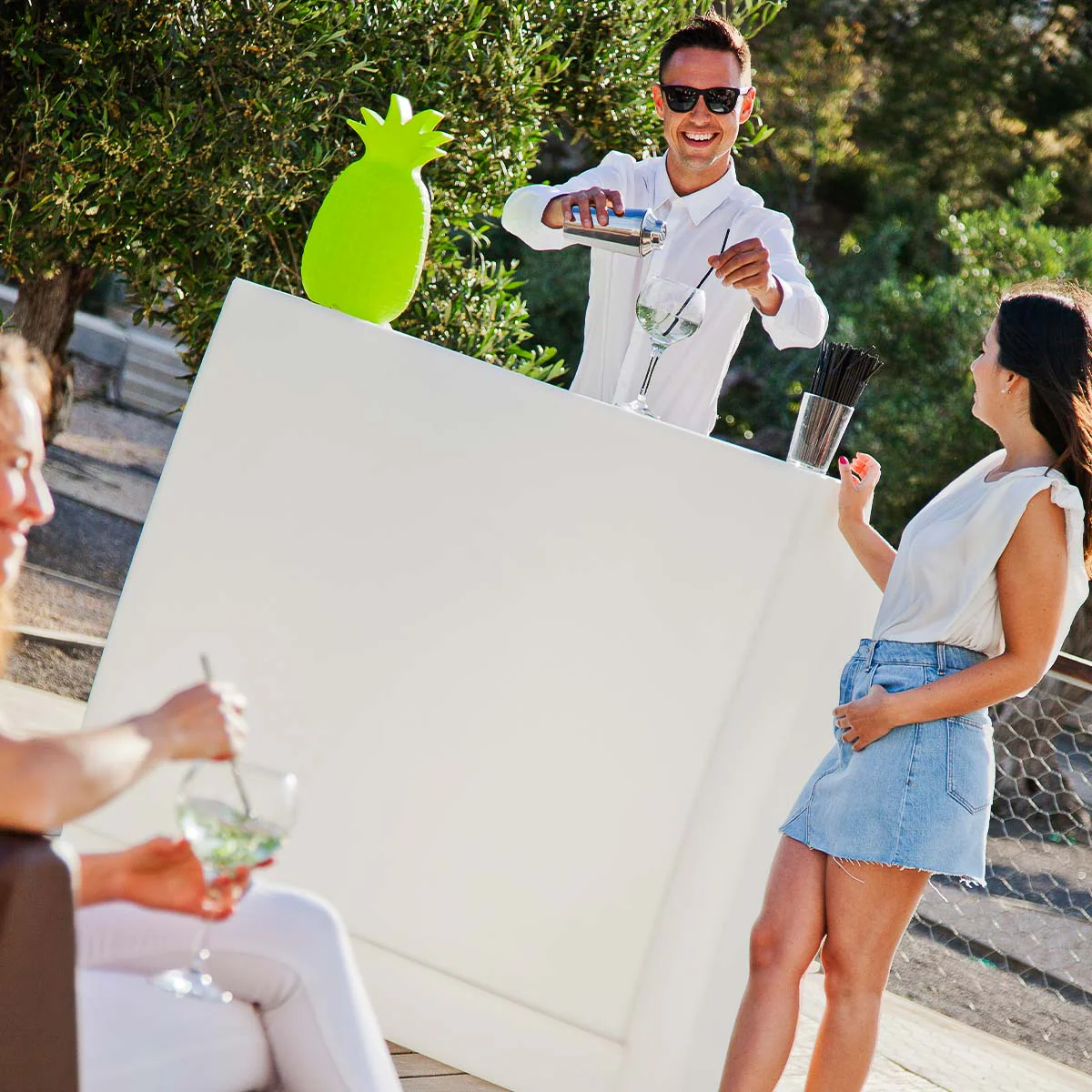 LÁMPARA CON FORMA DE PIÑA SAMBA VERDE LIMA - Image 3